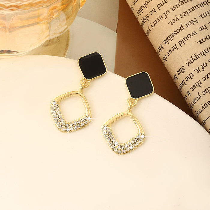 Wholesale Fashionable diamond studded geometric earrings with silver needles, versatile high-end earrings, vintage earrings