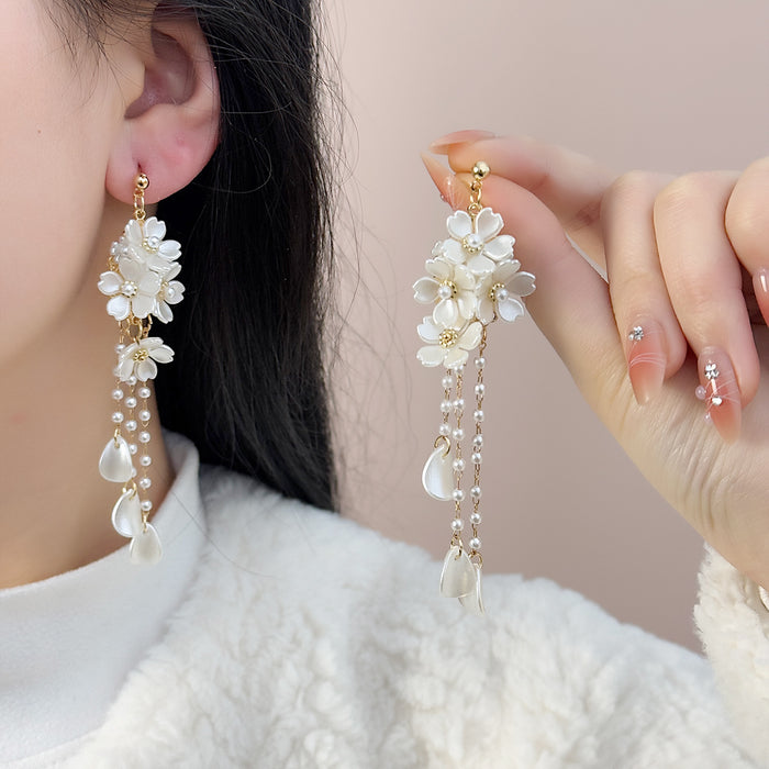 Wholesale Vintage floral long tassel earrings with temperament, niche and personalized tassels