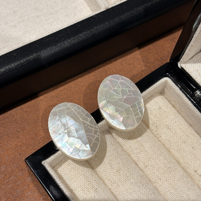 Wholesale Natural shell light luxury temperament earrings oval earrings versatile retro