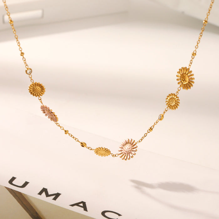 Wholesale Retro style stainless steel sunflower necklace light luxury high-end niche fashion design jewelry