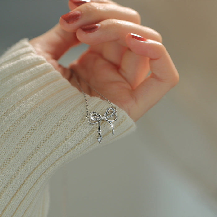 Wholesale Titanium steel necklace, bow pendant, light luxury, niche, simple and versatile collarbone chain accessory