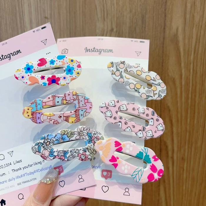 Wholesale Cute kids'  hair clips with various flower patterns