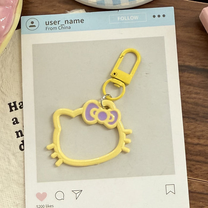 Wholesale Hollow-out Resin Cartoon Head Keychain