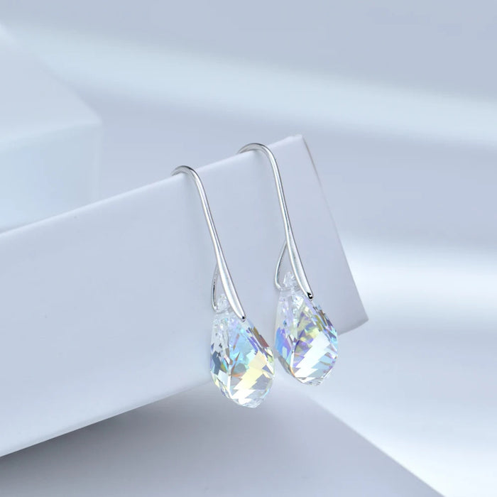 Wholesale Stylish and dazzling crystal earrings
