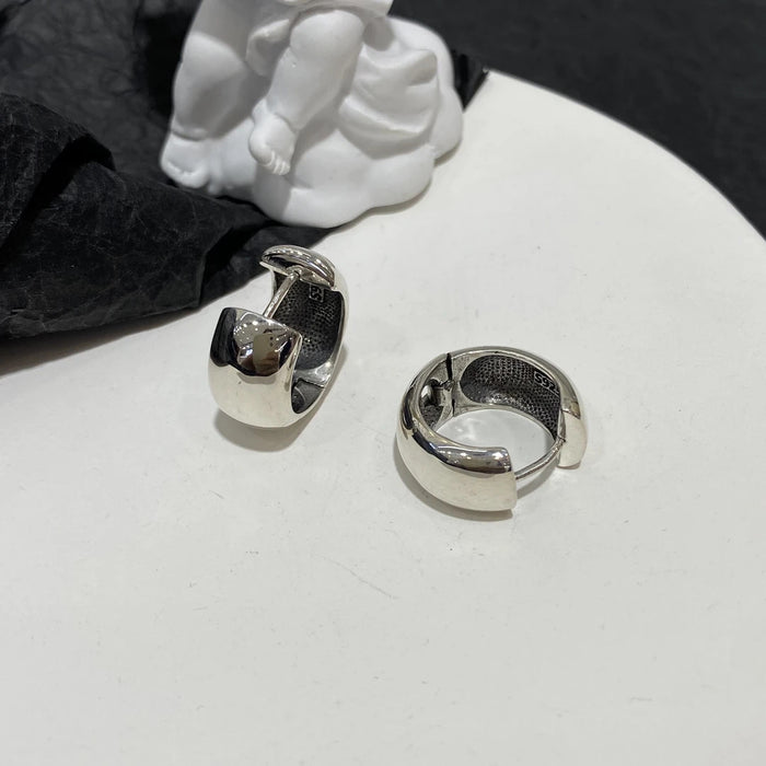 Wholesale Vintage vintage earrings with ear buckles, small, niche, high-end, light luxury, personalized, versatile, new earrings