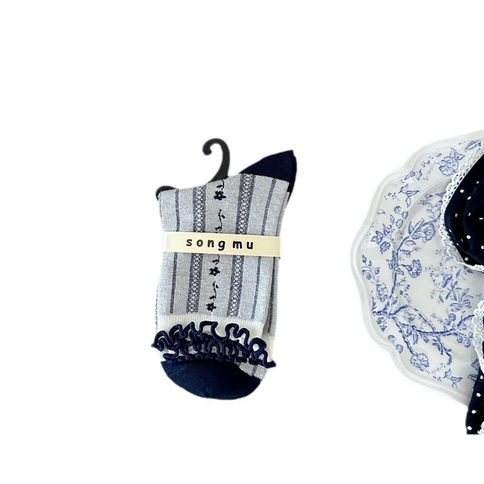 Wholesale Designer bow socks, children's mid tube socks, new niche original stacking socks