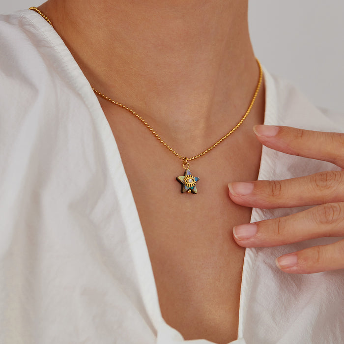 Wholesale Personalized, fashionable and creative necklace with stainless steel design and diamond studded collarbone chain