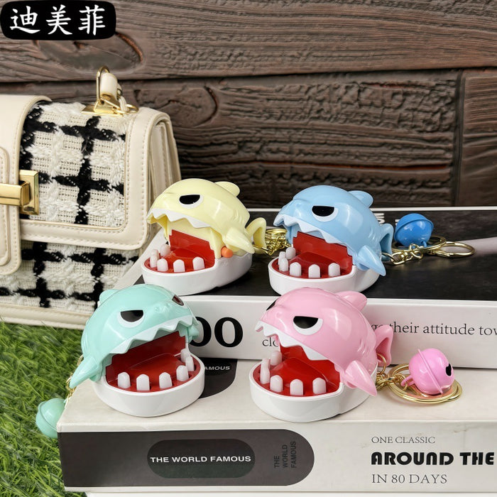 Wholesale Cartoon Bite Shark Keychain Bite Teeth Bite Fingers  Toy Doll Pendant Small Gift
