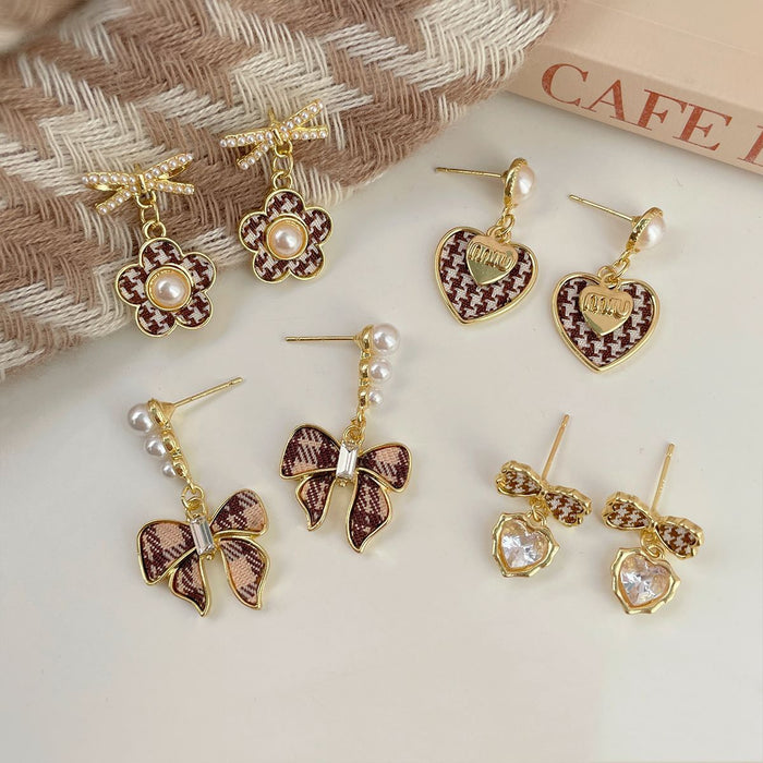 Wholesale Butterfly Combined with Gold Plaid Love Fabric Earrings JDC-ES-Shuangx010