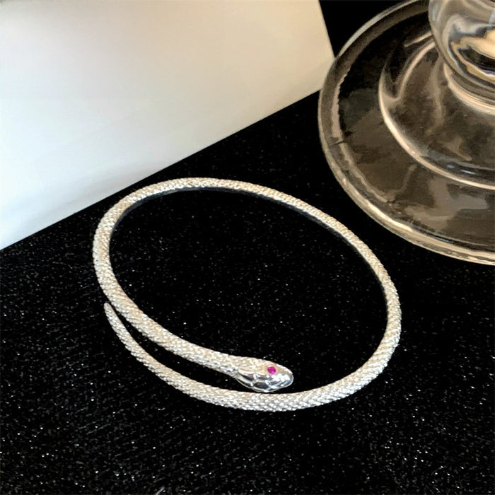 Wholesale Bracelet with a light luxury and niche design, delicate and cool style for women, adjustable personality and high-end feel