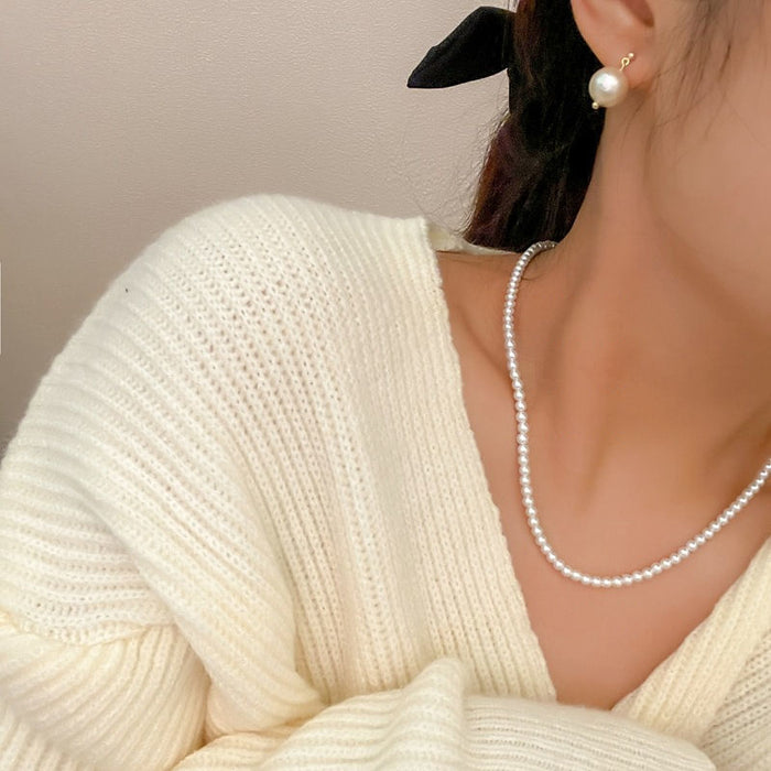Wholesale Pearl necklace, women's collarbone chain, light luxury temperament necklace
