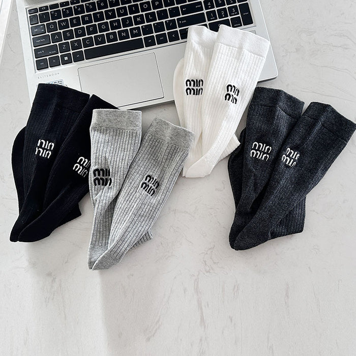 Wholesale Socks trend boneless mid tube women's socks long tube stacked socks