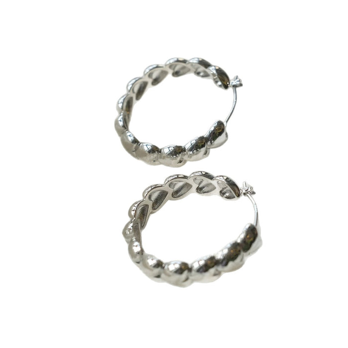 Wholesale High end minimalist heart-shaped earrings for women, retro personality, sweet peach heart earrings, ear loops, and ear buckles