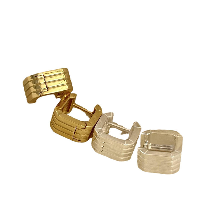 Wholesale Simple square smooth striped ear buckle for women, versatile, compact, exquisite, high-end ear accessory