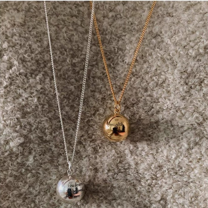 Wholesale Minimally designed round ball necklace for women with a niche design, temperament and texture pendant, sweater chain