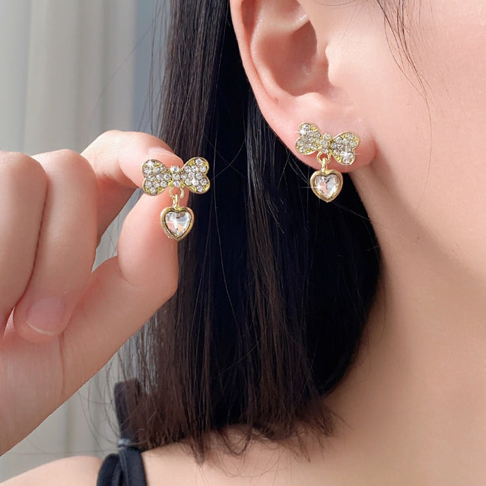 Wholesale Fashionable alloy personalized bow, zircon heart earrings, simple earrings, silver needle earrings