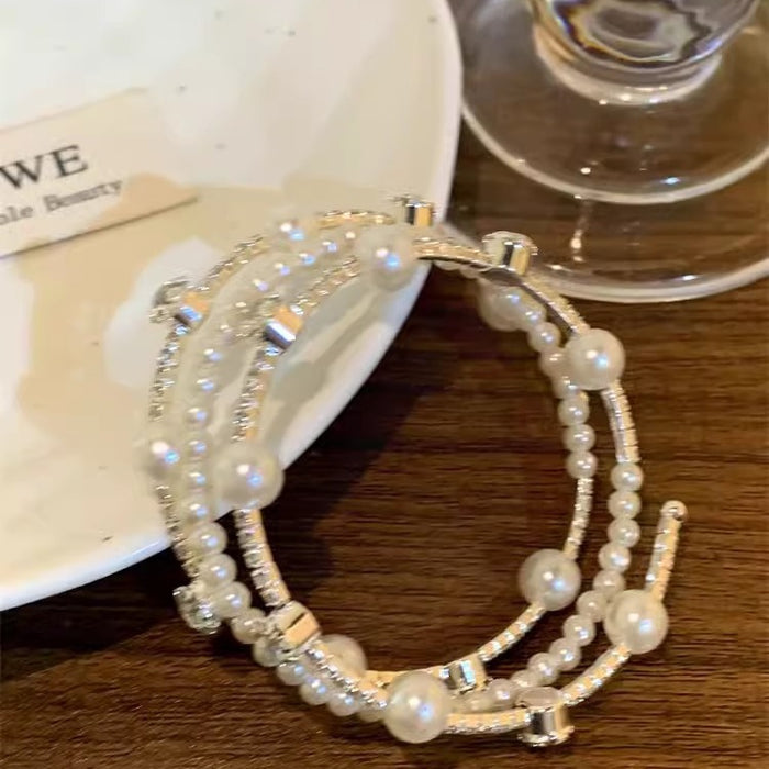 Wholesale Diamond-encrusted Pearl Bracelet Delicate Bracelet Celebrity Elegant Bracelet