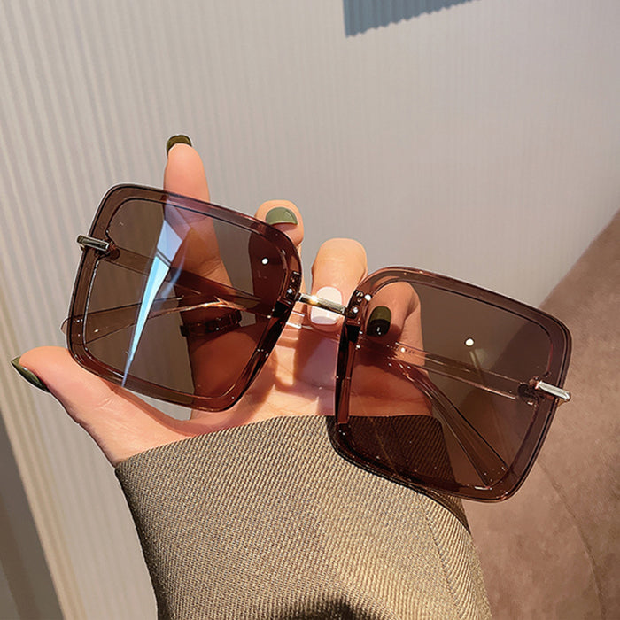 Wholesale Retro large frame square sunglasses for women's fashion street photography sunglasses glasses