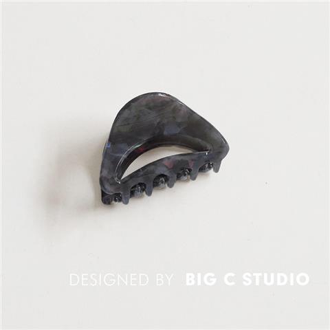 Wholesale Temperament shark clip hollow grip clip exquisite bangs clip back of the head clip