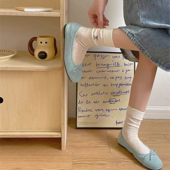 Wholesale Thin pile socks versatile mid tube socks hollow mesh breathable long socks