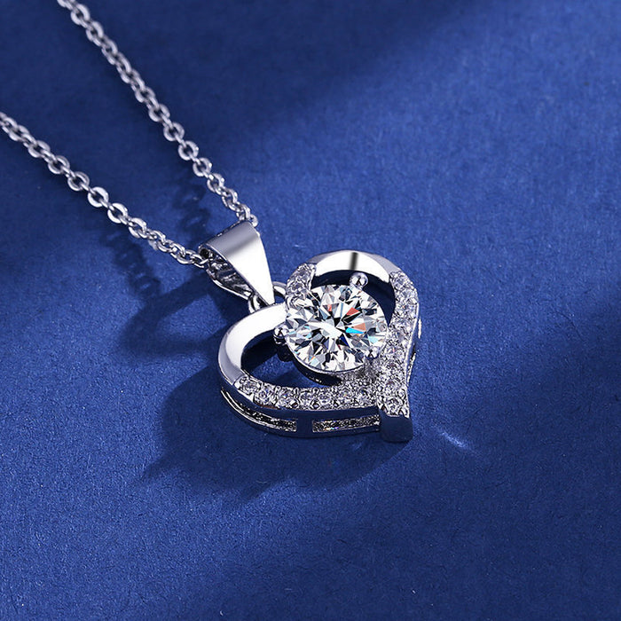 Wholesale Love design silver necklace moissanite pendant