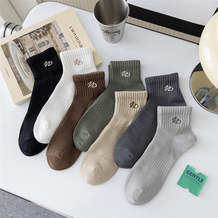 Wholesale Minimalist low cut short tube socks embroidered with letters, trendy sports
