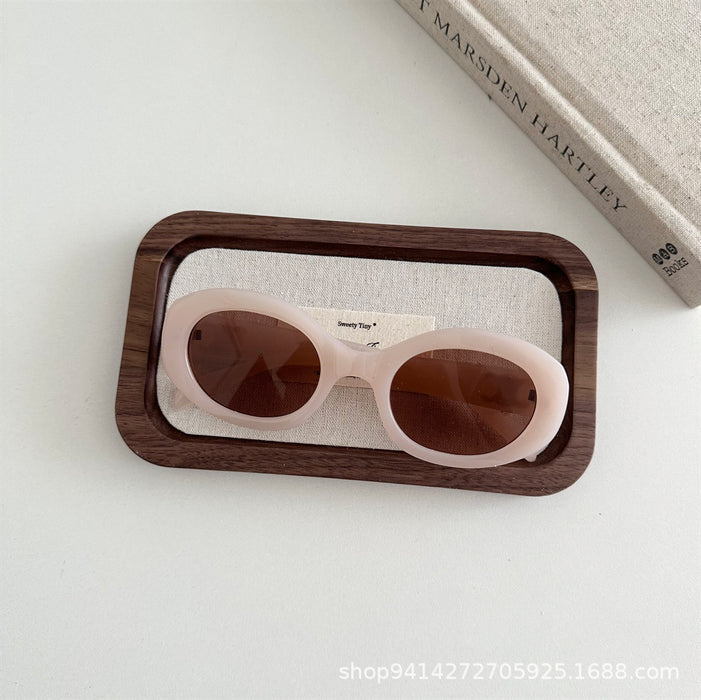 Wholesale New retro oval frame sunscreen sunglasses for outdoor travel with a high-end feel