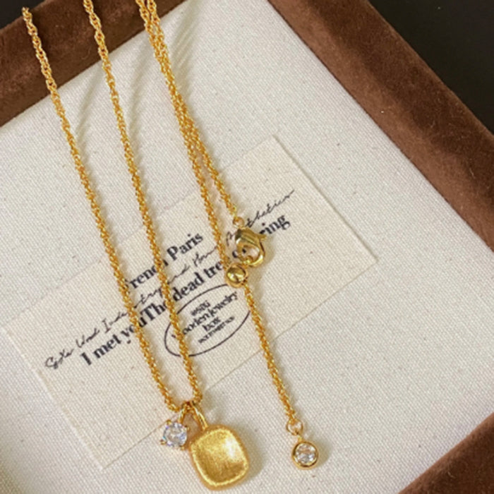 Wholesale Fashionable, niche, high-end, block zircon, exquisite and versatile temperament, high-end collarbone chain