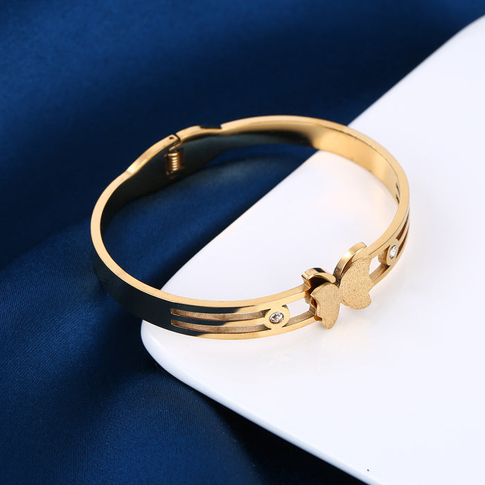 Wholesale Popular stainless steel butterfly zircon jewelry, fashionable and elegant titanium steel bracelet