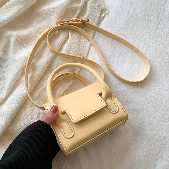 Wholesale Handheld small bag, women's new fashion trend, stylish and versatile