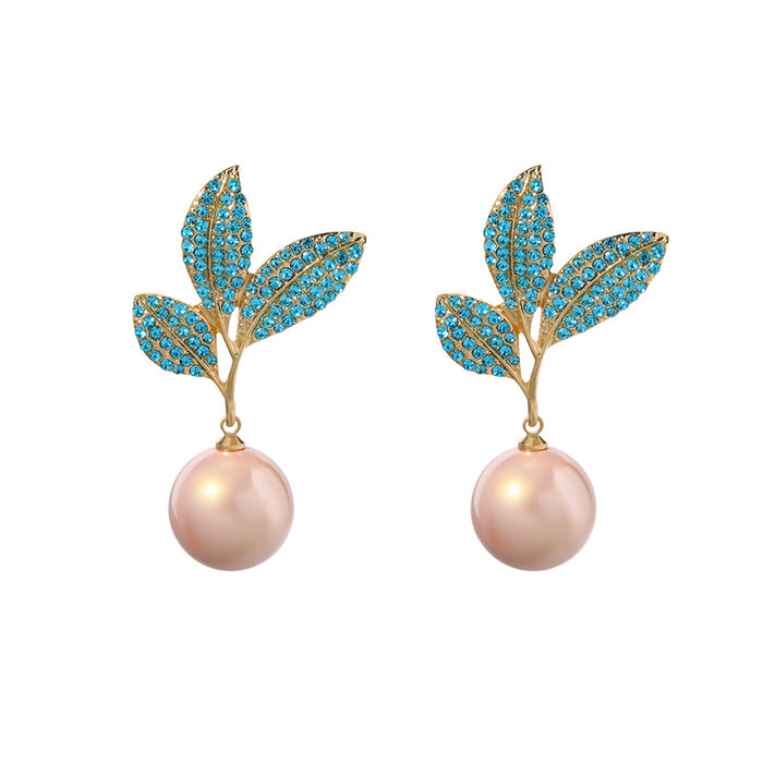 Wholesale New personalized design alloy diamond inlaid jewelry, light luxury style pearl earrings, ladies' non fading silver needle earrings