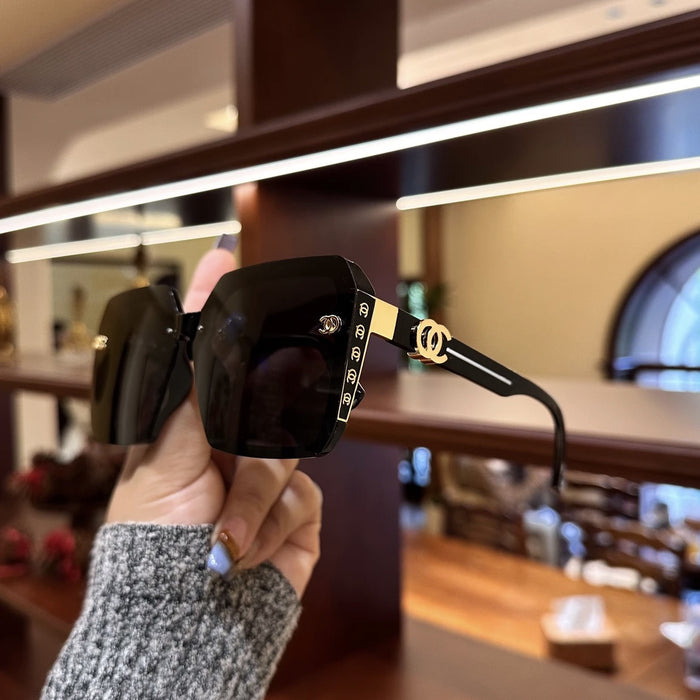 Wholesale Classic and fashionable sunglasses, fashionable and personalized UV resistant sunglasses