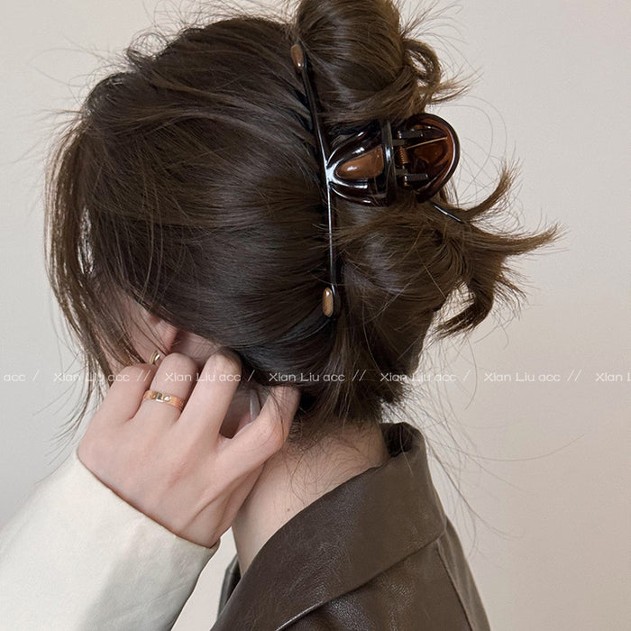 Wholesale Amber antique style oil painting hair clip, women's back of the head, new style with large shark clip, high-end hair accessory