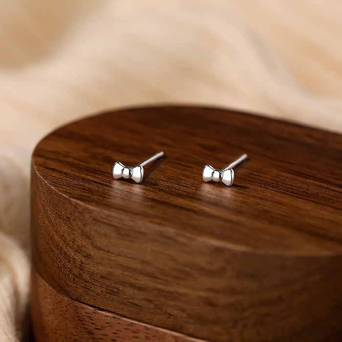 Wholesale Mini bow earrings, small and exquisite earrings, elegant accessories for student commuting