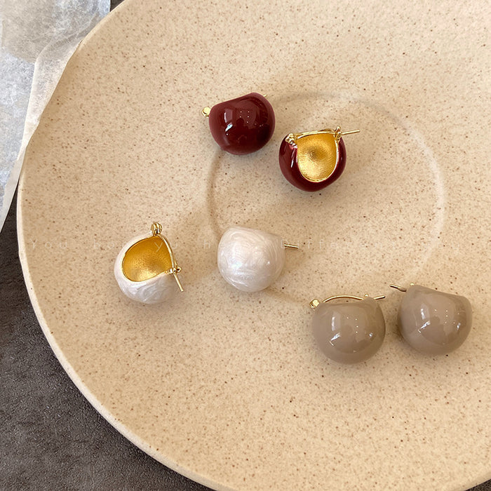 Wholesale Small and niche temperament, light luxury, high-end feeling, ear buckle, round earrings