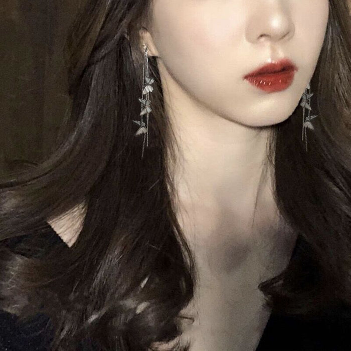 Wholesale Three dimensional butterfly earrings with tassel chain earrings