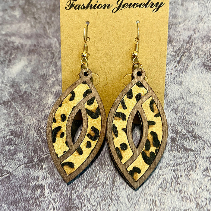 Wholesale Retro leather earrings hollow horse eye texture earrings personalized light earrings