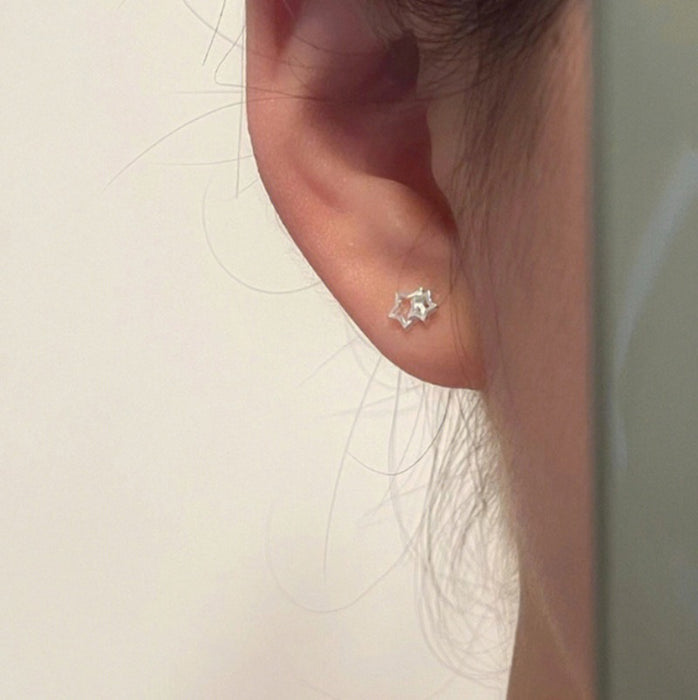 Wholesale S925 Silver Small Fresh Cute Hollow Star Earrings JDC-ES- XiangDuan001