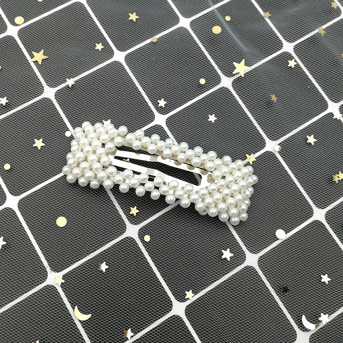 Ventilador de cabello de perla insignia al por mayor Carta para adultos Elegant Top Clip JDC-HC-SHAOK006