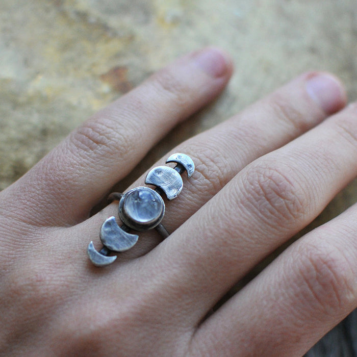 Wholesale Vintage Moon Round Moonstone Ring JDC-RS-ChenR061