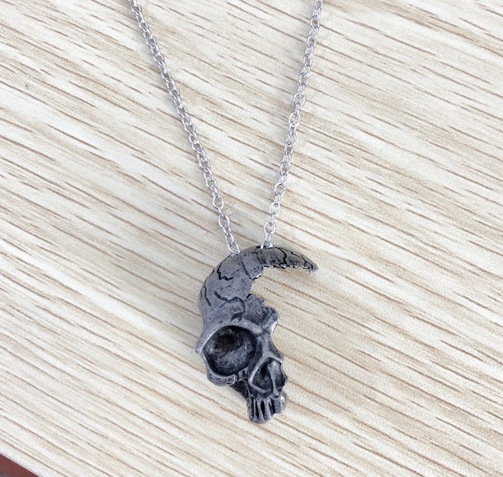Wholesale Necklace Alloy Vintage Half Skull JDC-NE-MiaoQ002