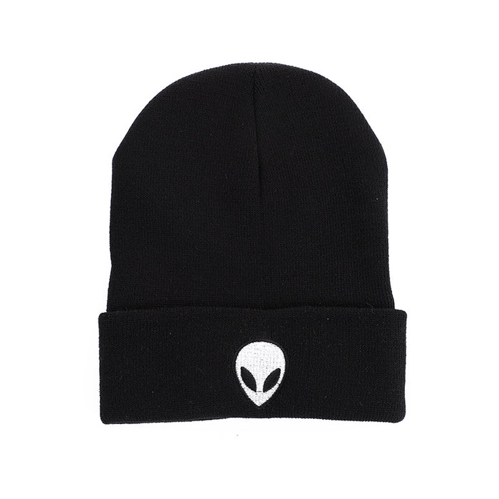 Wholesale knitted hat dome autumn and winter knitted woolen hat alien embroidered hat MOQ≥2 JDC-FH-YueH008