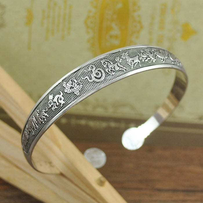 Bracelet argenté tibétain en gros Miao Silver Jewelry Vintage sculpté ouverture JDC-BT-YF005