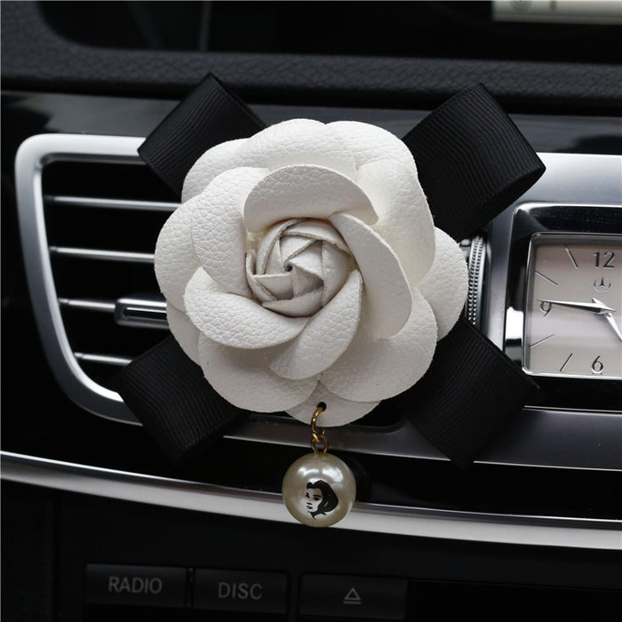 Accesorios al por mayor de automóviles Camellia de cuero Pearl Air Outlet Perfume Clip Moq≥2 JDC-CA-Lanyu009