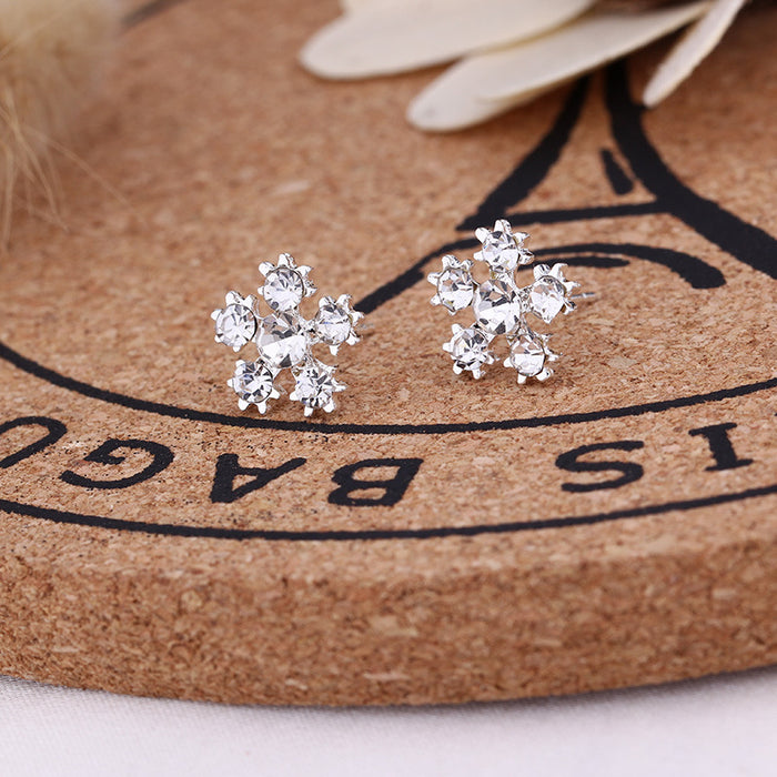 Wholesale Small Fresh Stud Earrings Mini Flower Pearls JDC-ES-Mdd013