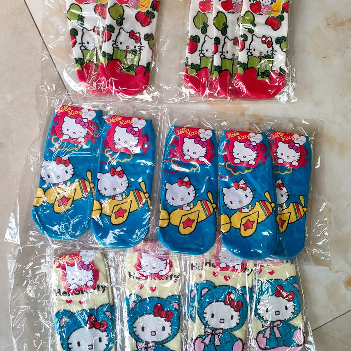 Wholesale Random 100pcs Cartoon Cotton Socks JDC-SK-GFeng001