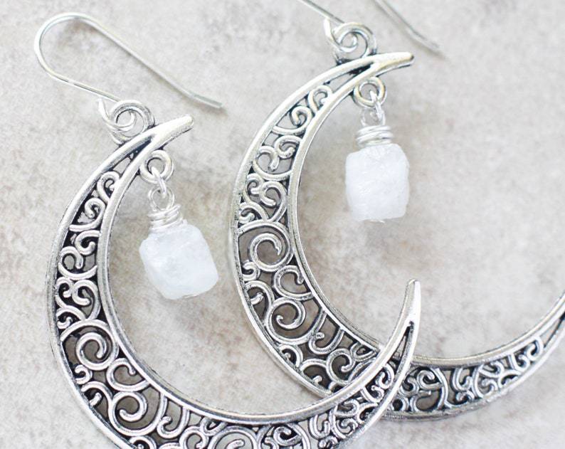 Wholesale Earring Metal Hollow Moon White Crystal Pendant MOQ≥2 JDC-ES-TingYue014