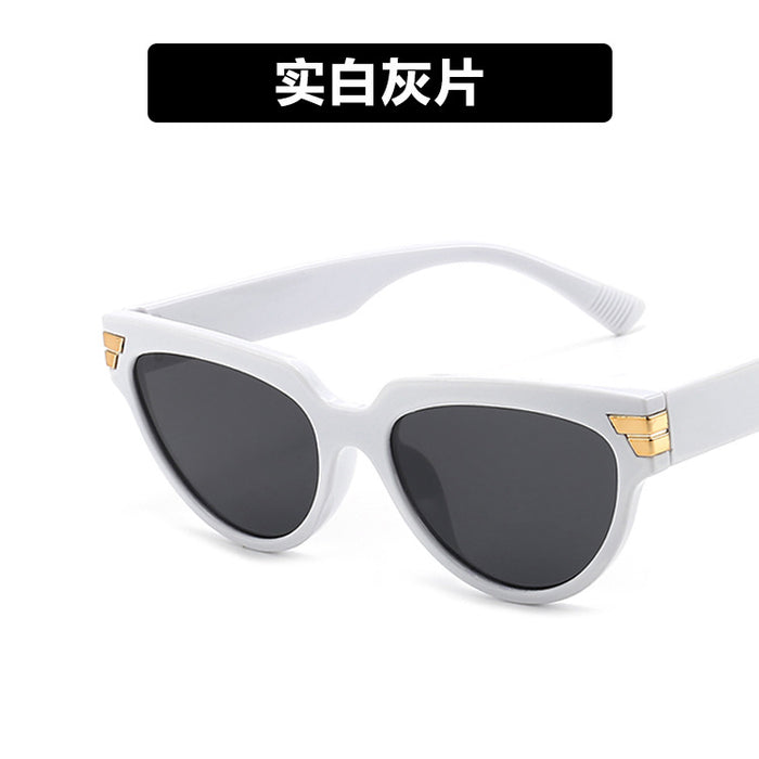 Wholesale triangle cat eye sunglasses rice nails JDC-SG-KD177
