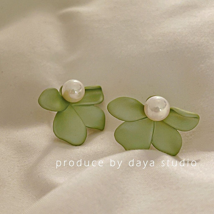 Wholesale s925 silver needle petal pearl stud earrings JDC-ES-Dengy012