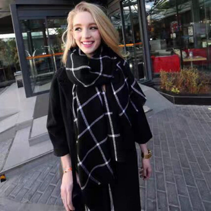 Wholesale Scarf imitation cashmere black and white plaid warm and thick shawl JDC-SF-Chand016